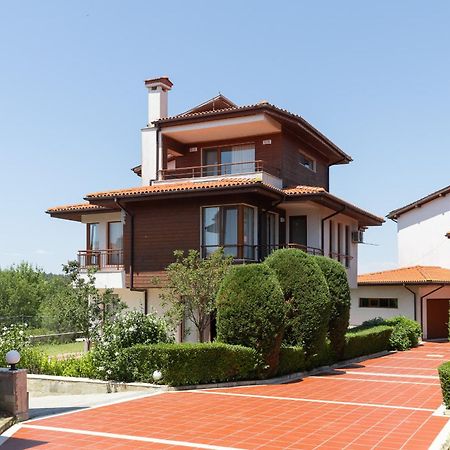 Villas In Complex Trakiyskiy Bryag ロゼネッツ エクステリア 写真