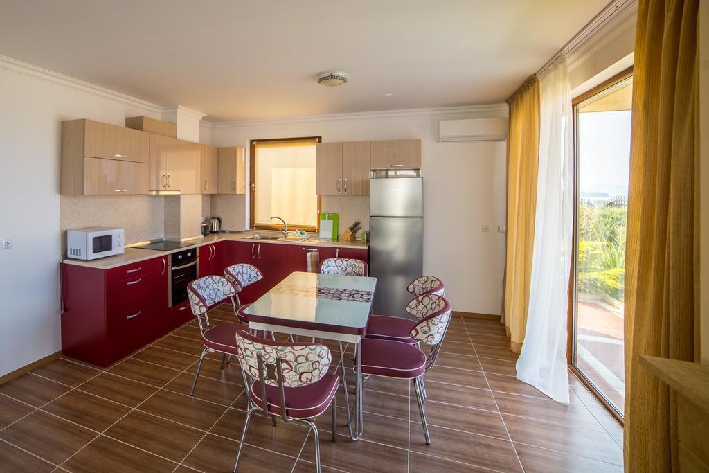 Villas In Complex Trakiyskiy Bryag ロゼネッツ エクステリア 写真