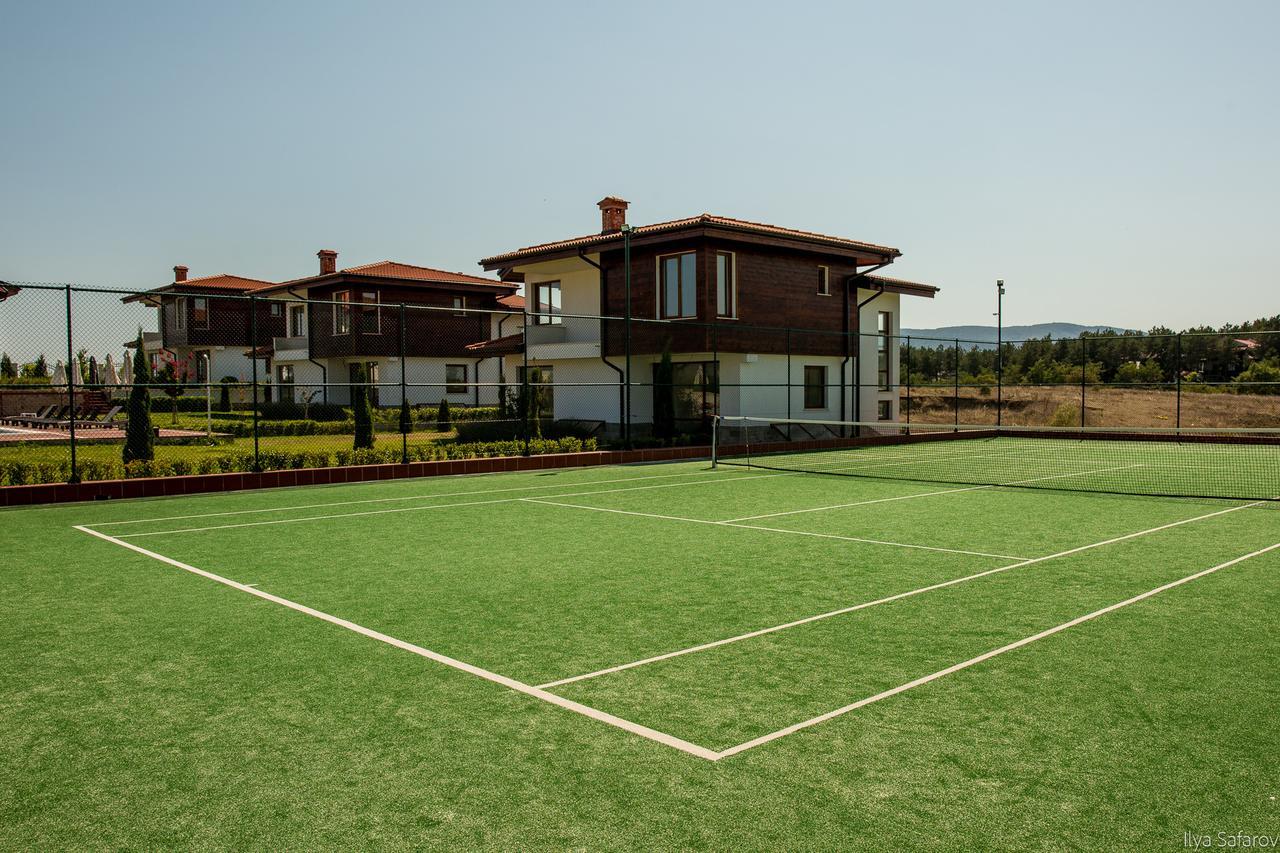 Villas In Complex Trakiyskiy Bryag ロゼネッツ エクステリア 写真