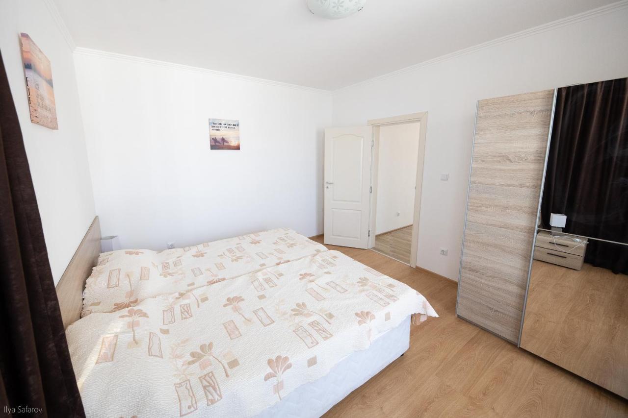Villas In Complex Trakiyskiy Bryag ロゼネッツ エクステリア 写真